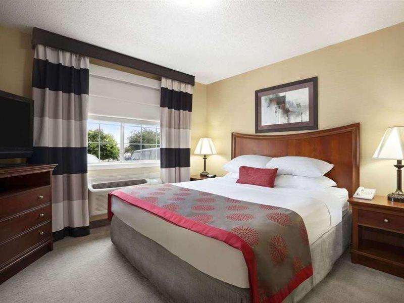 Hotel Ramada By Wyndham Del Rio Exteriér fotografie